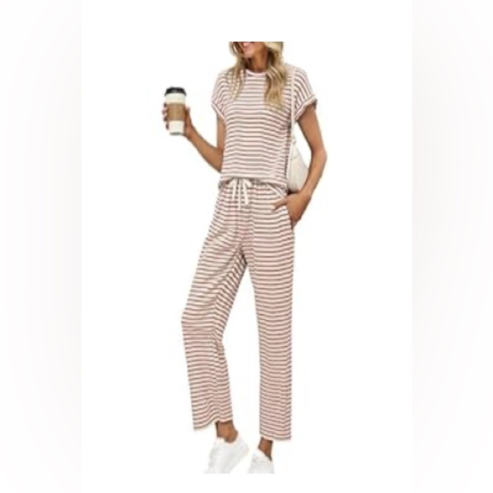 Glamaker Soft and Comfy Red and White striped 2-piece lounge set